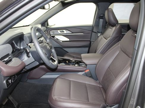 New 2026 Ford Explorer Platinum RWD image 22