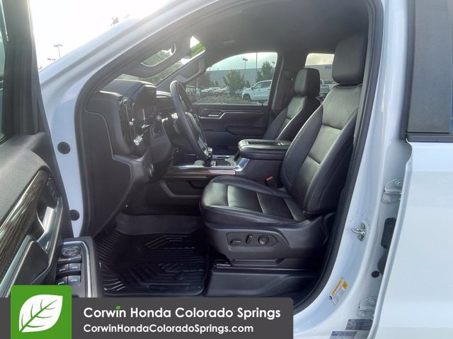 Used 2022 Chevrolet Silverado 1500 LT Trail Boss w/ Convenience Package II AWD/4WD image 14