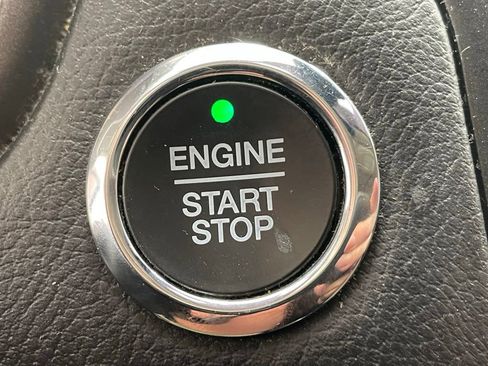 Used 2019 Ford Fusion SE w/ Equipment Group 151A FWD image 21