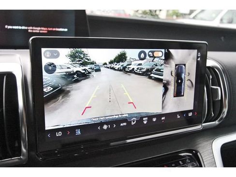 Certified 2025 Ford Expedition Platinum w/ Driver's Package AWD/4WD image 23