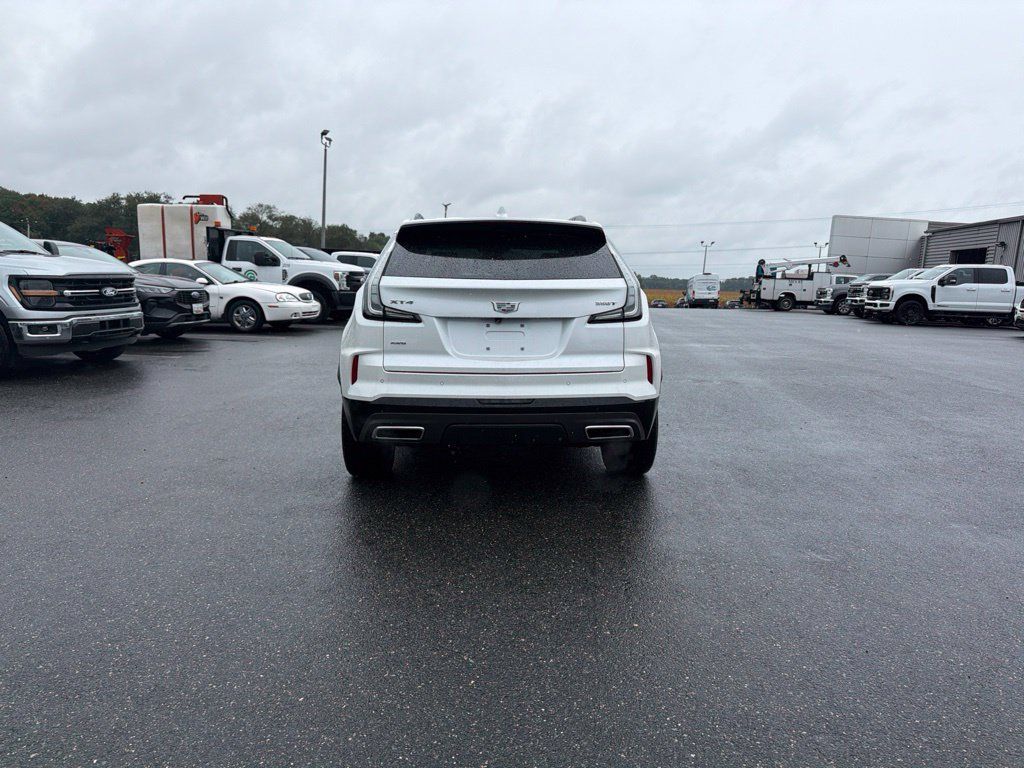 Used 2024 Cadillac XT4 Sport AWD/4WD image 10