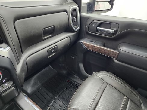 Used 2022 GMC Sierra 2500 Denali image 12