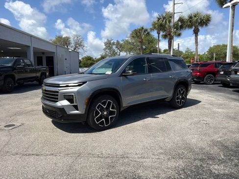 New 2026 Chevrolet Traverse High Country FWD image 2