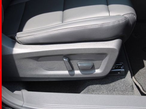 New 2025 Nissan Murano SL image 15