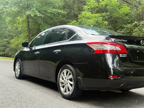 Used 2015 Nissan Sentra SV w/ Style Package FWD image 7