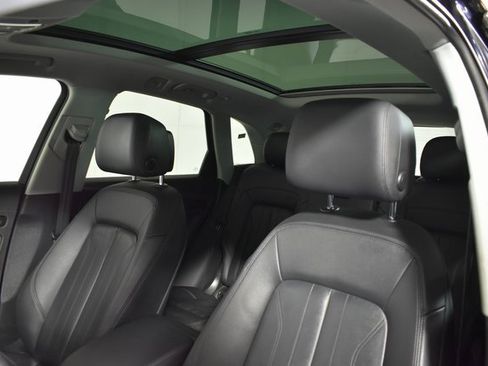 Used 2018 Audi Q5 2.0T Premium Plus w/ Premium Plus Package image 11