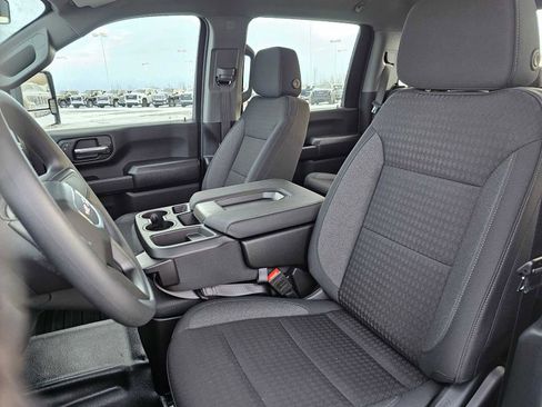 New 2025 GMC Sierra 2500 Pro image 24