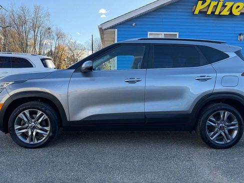 Used 2021 Kia Seltos S image 9