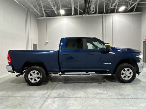 Used 2024 RAM 2500 Big Horn w/ Level 2 Equipment Group image 5