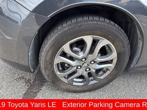 Used 2019 Toyota Yaris LE FWD image 9