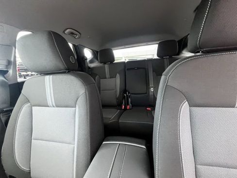 New 2025 Chevrolet Blazer LT w/ Convenience Package image 6