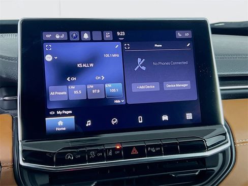 Used 2024 Jeep Compass Limited image 14