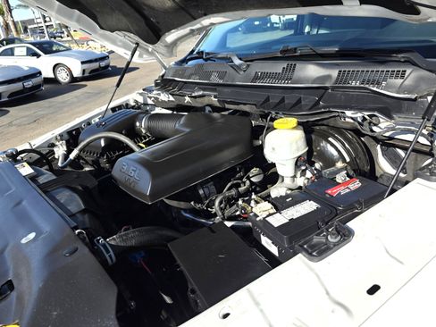 Certified 2021 RAM 1500 Classic SLT image 19