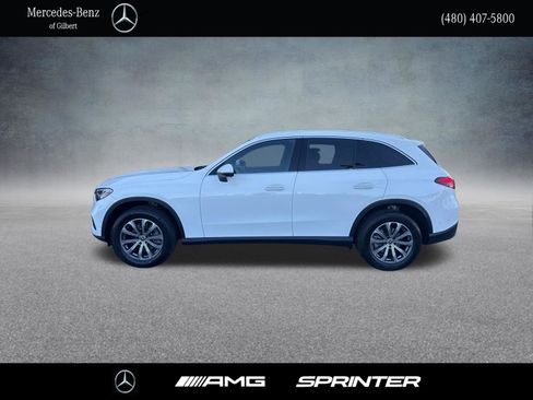 Certified 2025 Mercedes-Benz GLC 300 image 2