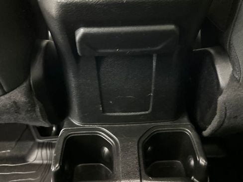 Used 2022 Jeep Gladiator Sport image 25