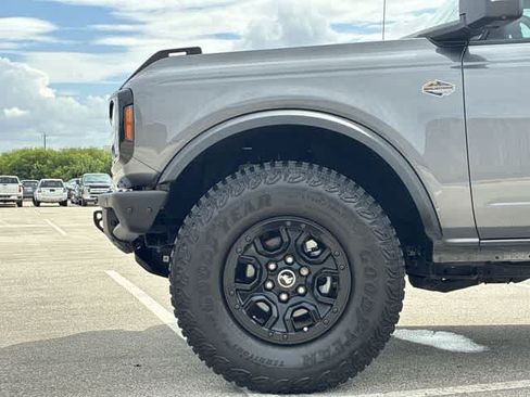 Used 2024 Ford Bronco Wildtrak AWD/4WD image 14