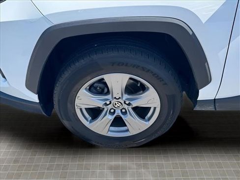 Used 2024 Toyota RAV4 XLE FWD image 14