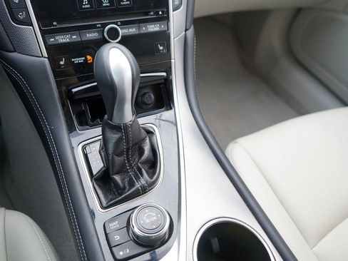 Used 2015 INFINITI Q50 Premium w/ Navigation Package RWD image 10