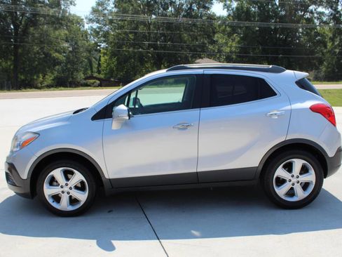 Used 2015 Buick Encore FWD image 22