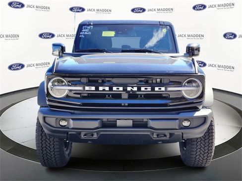 New 2025 Ford Bronco Outer Banks w/ Sasquatch Package image 8
