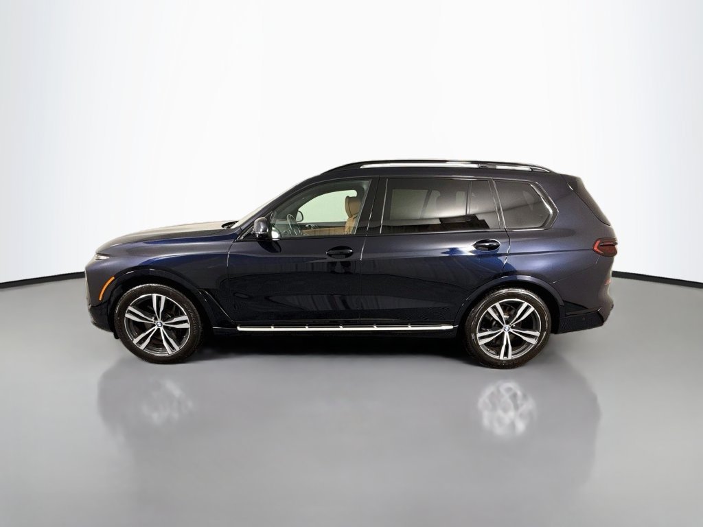 Used 2026 BMW X7 xDrive40i AWD/4WD image 4