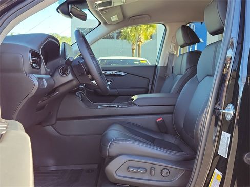 Certified 2025 Honda Pilot EX-L image 25