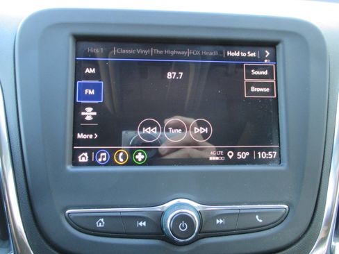 Used 2023 Chevrolet Equinox LT image 17