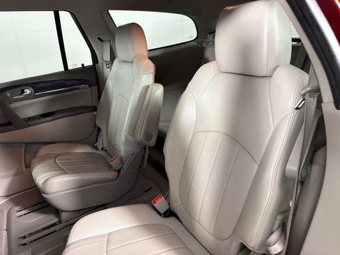 Used 2017 Buick Enclave Premium FWD image 18
