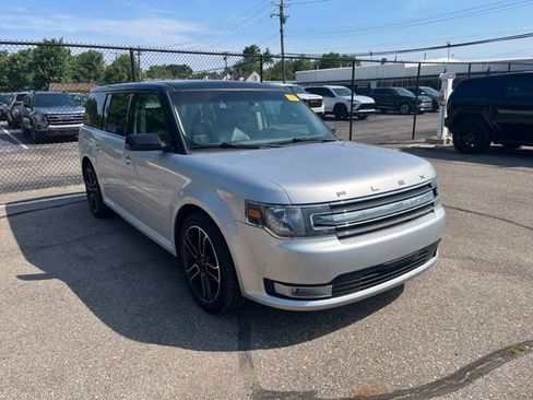 Used 2013 Ford Flex SEL FWD image 3