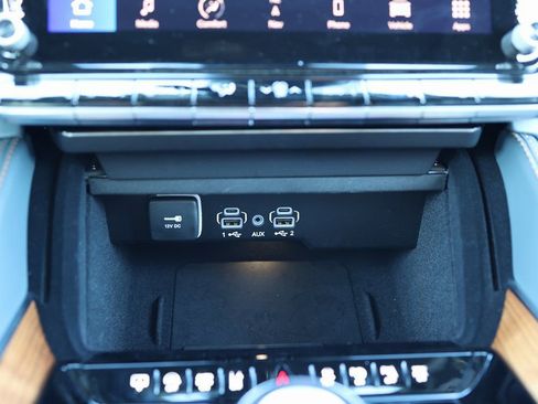 Used 2023 Jeep Grand Wagoneer Series II image 37