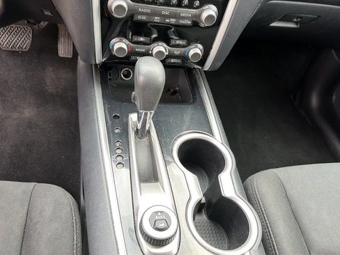 Used 2020 Nissan Pathfinder S AWD/4WD image 9