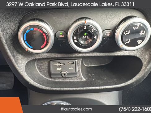 Used 2014 FIAT 500L Easy image 63