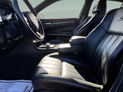 Used 2020 Chrysler 300 S RWD image 16
