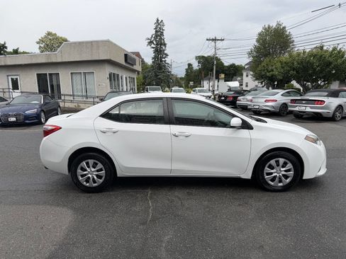 Used 2016 Toyota Corolla L FWD image 8