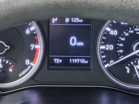 Used 2019 Hyundai Santa Fe SE FWD image 14