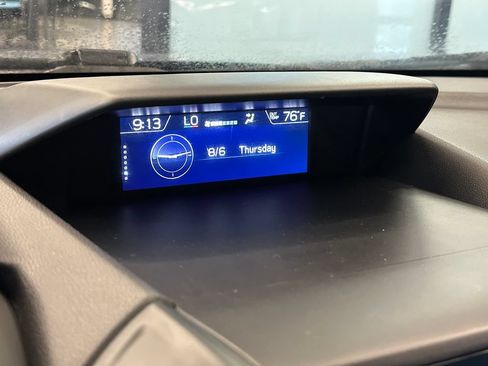Used 2020 Subaru Forester Premium AWD/4WD image 16