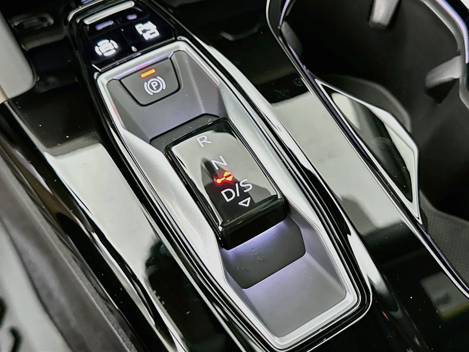 Certified 2025 Audi Q5 Premium Plus AWD/4WD image 27