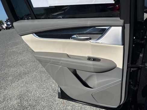 New 2025 Cadillac XT6 Premium Luxury w/ Technology Package image 13