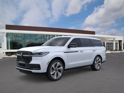 New 2026 Lincoln Navigator Black Label AWD/4WD image 1