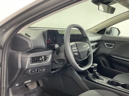 Used 2025 Kia K4 FWD image 12