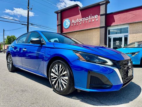 Used 2025 Nissan Altima 2.5 SV FWD image 1