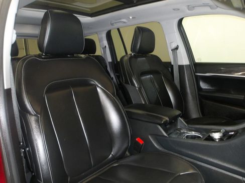 Used 2023 Jeep Grand Cherokee Limited AWD/4WD image 17
