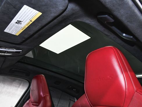 Used 2023 Porsche Cayenne Turbo S image 56