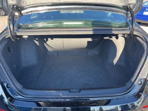 Used 2018 Honda Accord Sport image 5