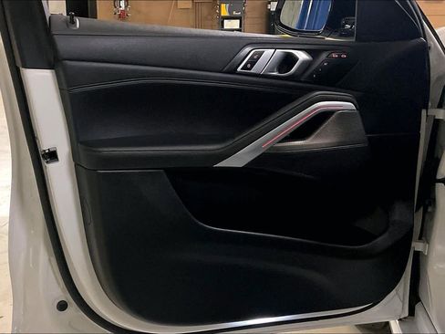 Used 2023 BMW X6 xDrive40i w/ M Sport Package image 20