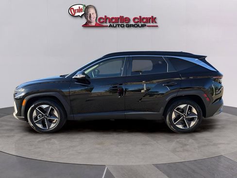 Used 2025 Hyundai Tucson SEL FWD image 2