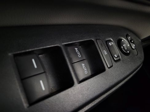 Used 2017 Honda CR-V EX-L image 27