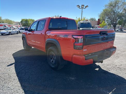 Used 2025 Nissan Frontier PRO-4X w/ Pro Convenience Package AWD/4WD image 8