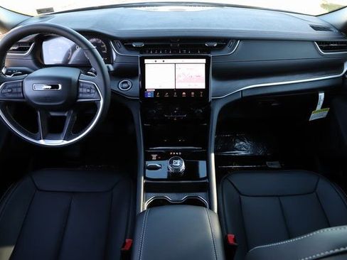 New 2025 Jeep Grand Cherokee Limited AWD/4WD image 21