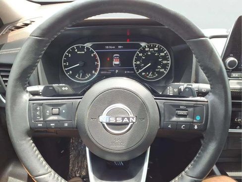 Used 2023 Nissan Rogue SV w/ SV Premium B Package FWD image 14